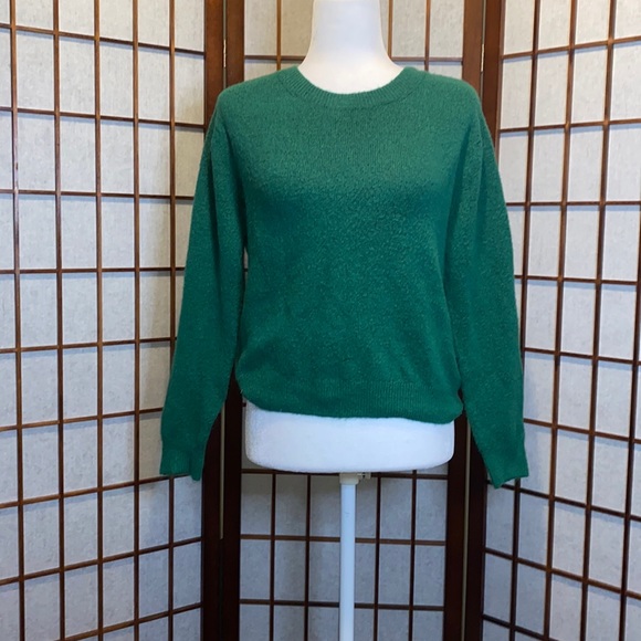H&M Green Sweater - Picture 1 of 7